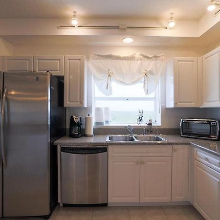3 Bedroom 2 Bath Oceanwalk Condo With Estuary Views New Smyrna Beach Bagian luar foto