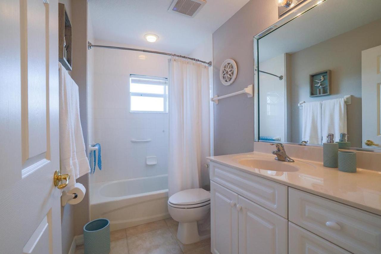 3 Bedroom 2 Bath Oceanwalk Condo With Estuary Views New Smyrna Beach Bagian luar foto